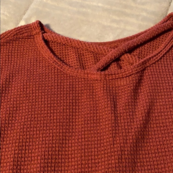 Love Wind Medium Crop Knot Sweater - Picture 5 of 5